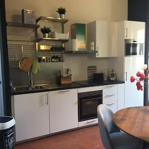 Le Mondrian Atypique Intra-muros Apartment Avignon